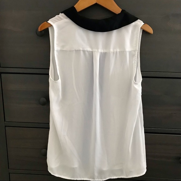 Alfani Sleeveless Color Block Top - Picture 2 of 4